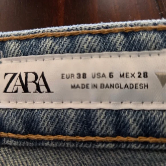 Zara Size 6 Relaxed Baggy Light Blue Jeans - Picture 3 of 3